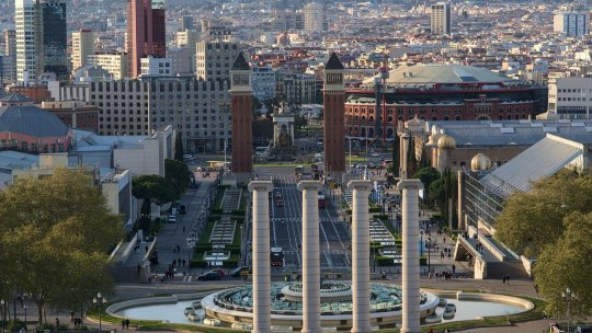 Barcelona vrea să elimine închirierea apartamentelor pentru turişti până în 2029