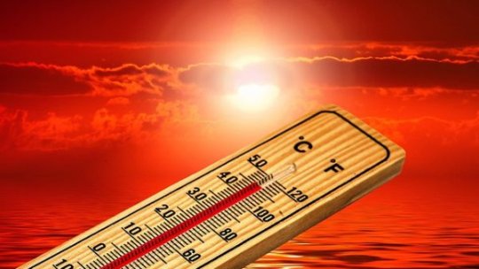 Valul de căldură persistă: Nouă județe și Capitala rămân sub avertizare de caniculă
