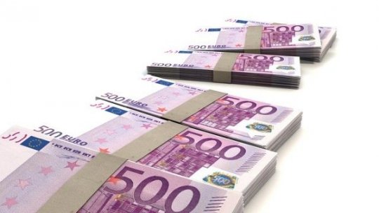 Comisia Europeană: Adoptarea monedei euro în România, amânată din cauza neîndeplinirii condițiilor